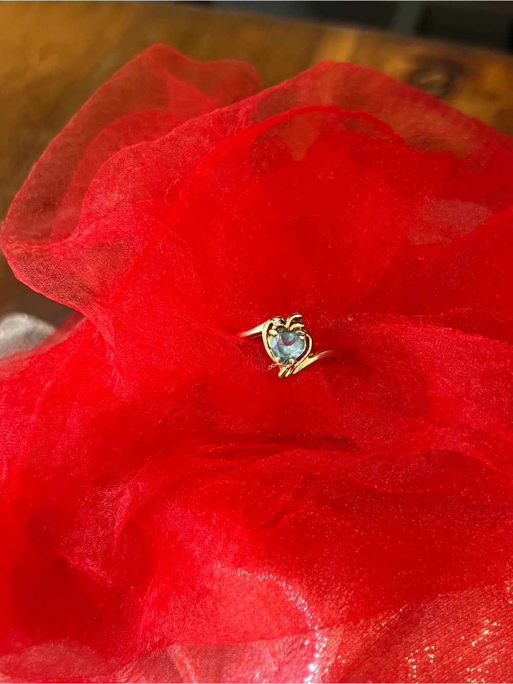 ✨Vintage L&S Solid Gold Heart Blue Topaz Diamond Bypass Ring 💍